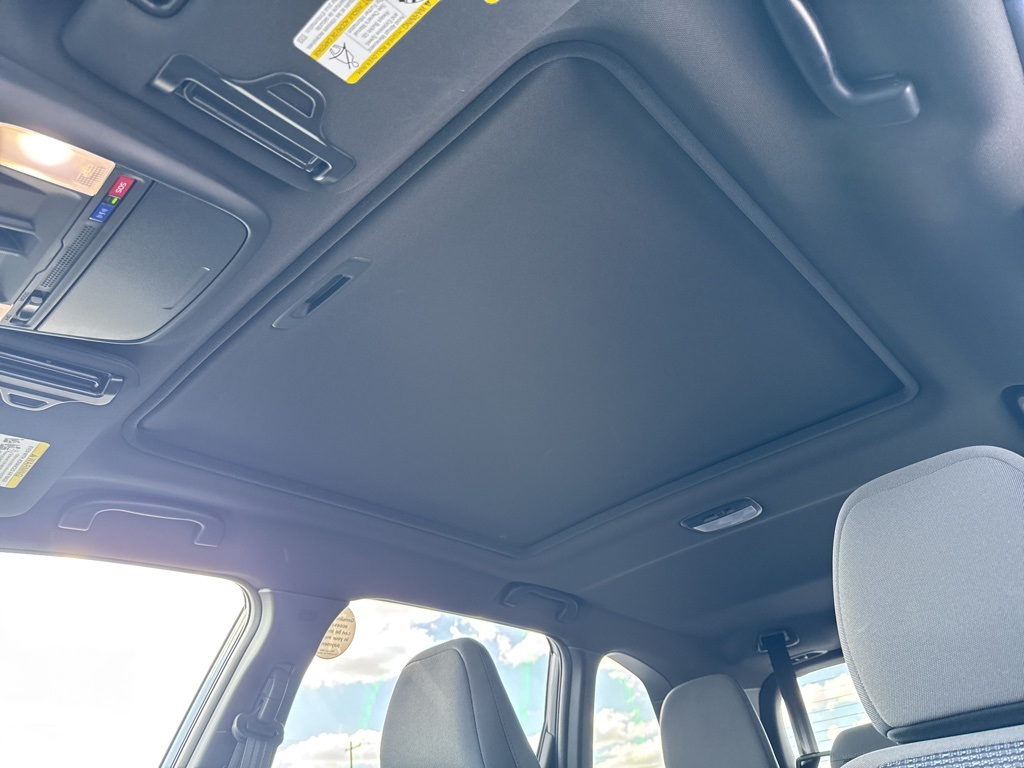 2025 Subaru Forester Premium photo 3