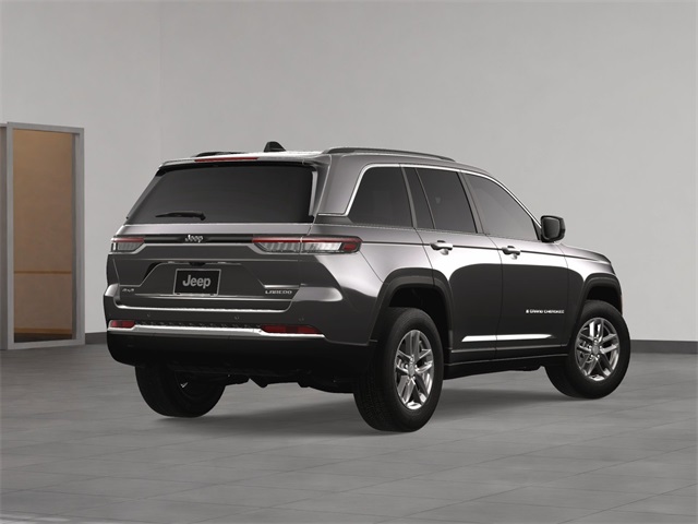 2025 Jeep Grand Cherokee Laredo X photo 5