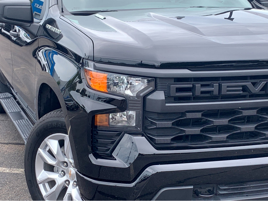 2024 Chevrolet Silverado 1500 Custom photo 17