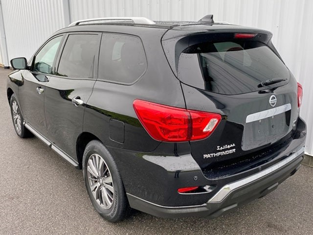 2019 Nissan Pathfinder SL photo 4