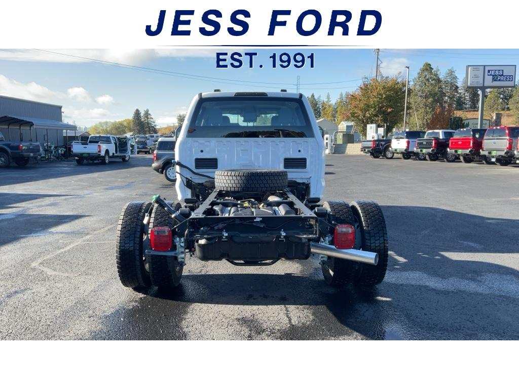 2026 Ford F-550 XL photo 4