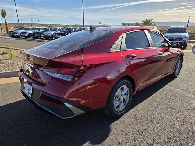 2026 Hyundai Elantra SE photo 3