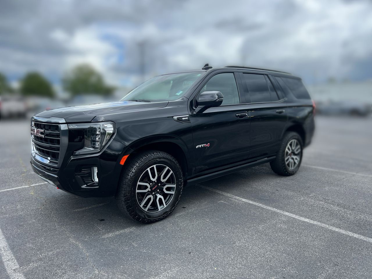 2023 GMC Yukon AT4's photo
