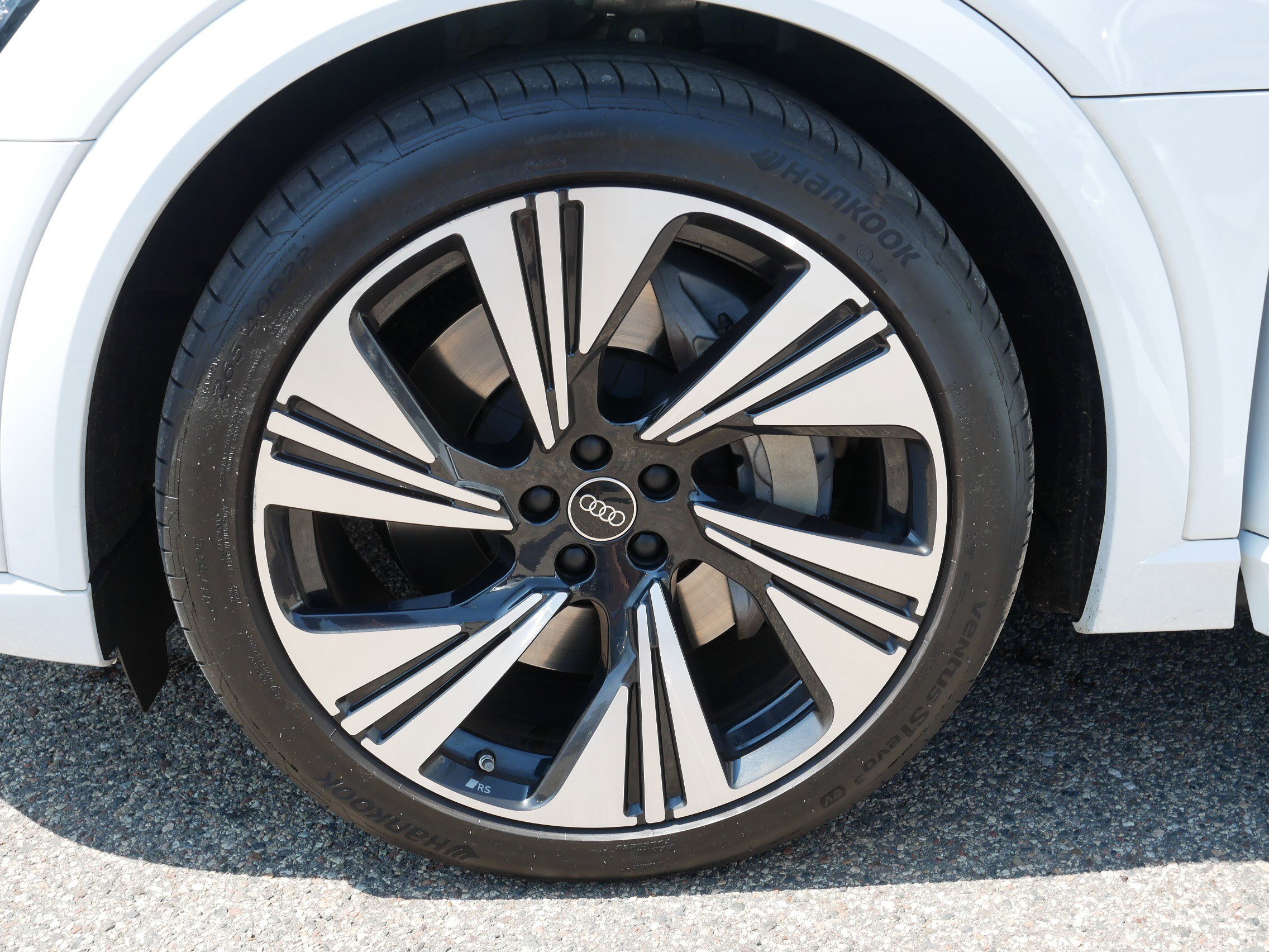 2024 Audi Q8 E-tron line Prestige photo 14