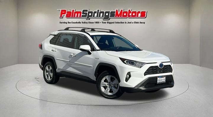 2019 Toyota RAV4 XLE's photo