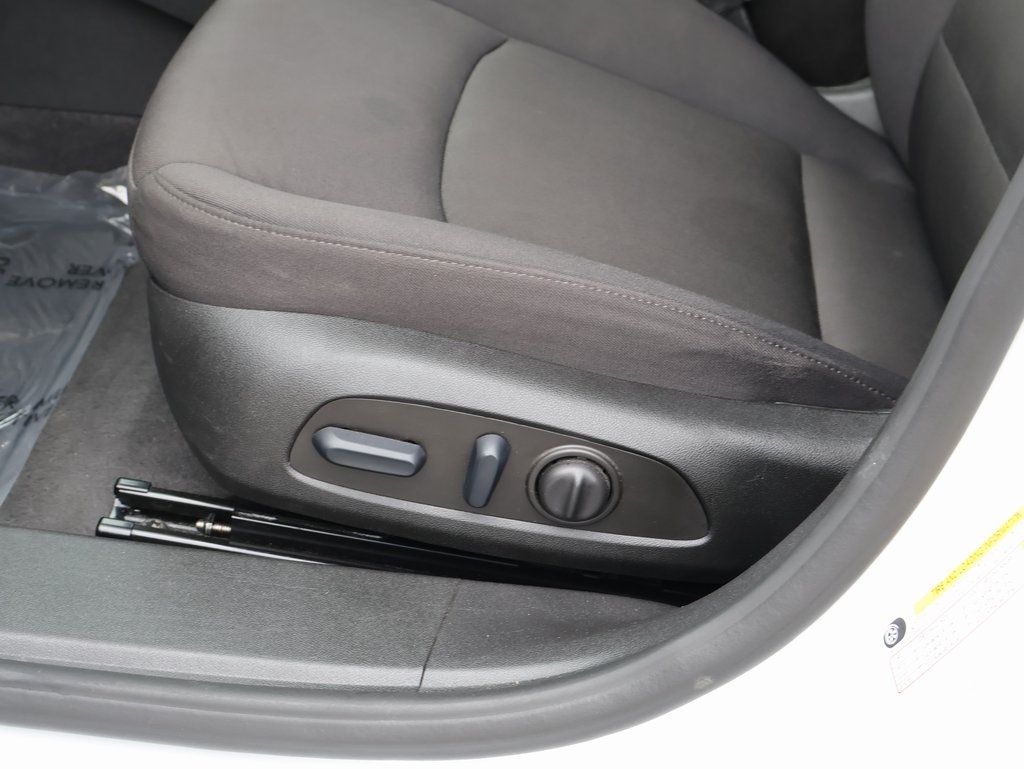 2023 Chevrolet Malibu 1LT photo 23