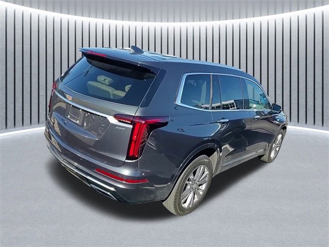2023 Cadillac XT6 Premium Luxury photo 2