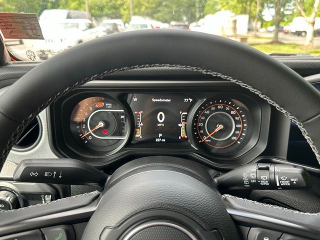 2025 Jeep Wrangler Sport S photo 20