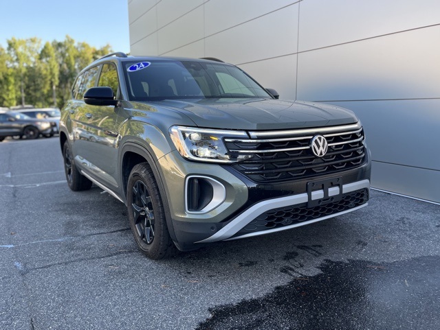 2024 Volkswagen Atlas Peak Edition SE Technology photo 26