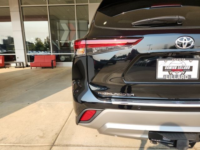 2025 Toyota Highlander XLE XSE Platinum Limited photo 8