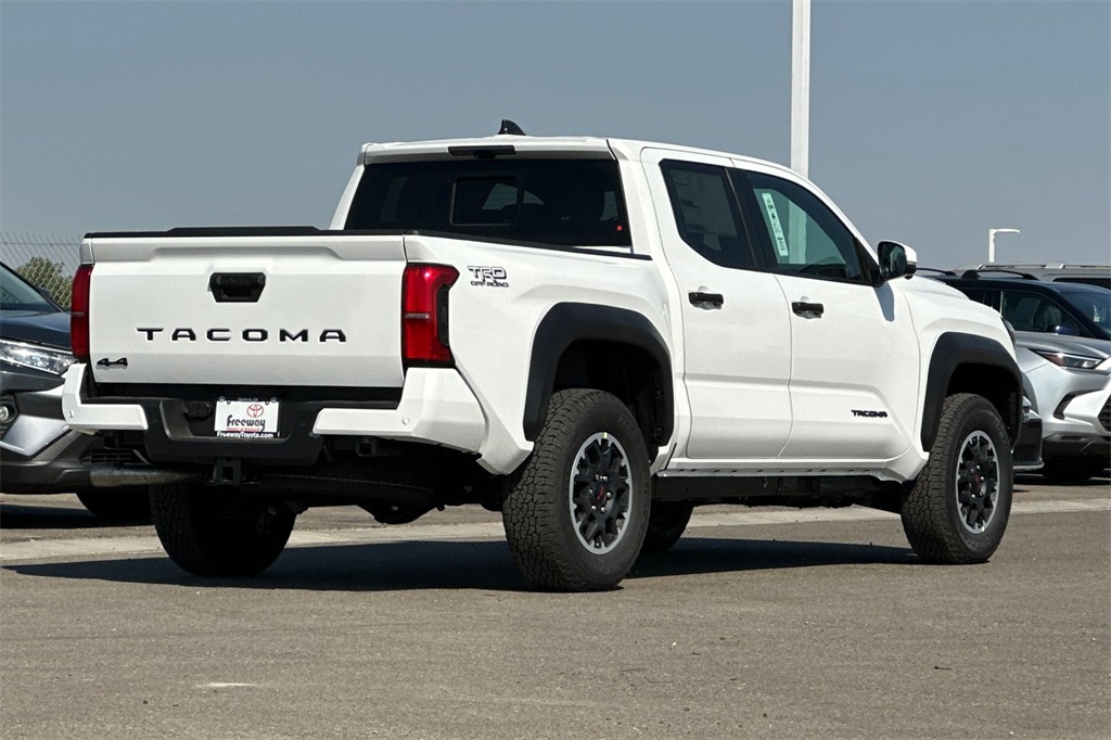 2025 Toyota Tacoma TRD Off-Road 4x4 Double Cab photo 4