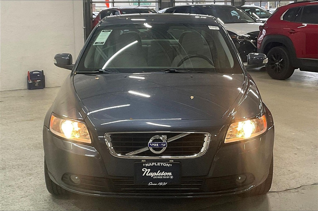 2011 Volvo S40 T5 photo 2