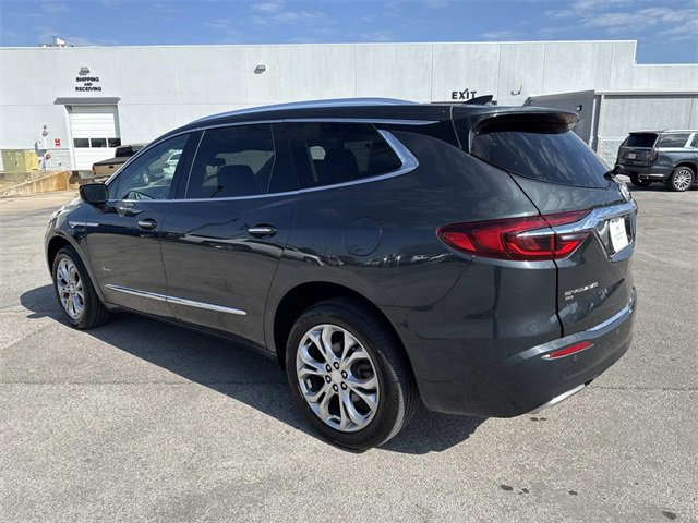 2021 Buick Enclave Avenir photo 2