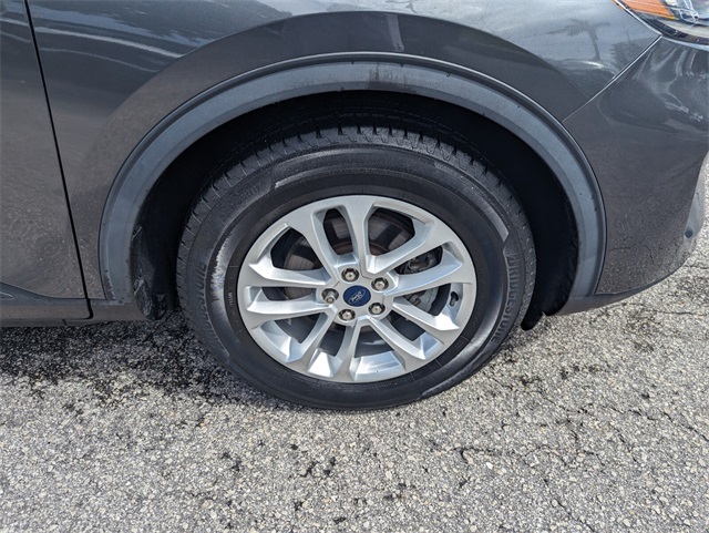 2020 Ford Escape SE photo 18