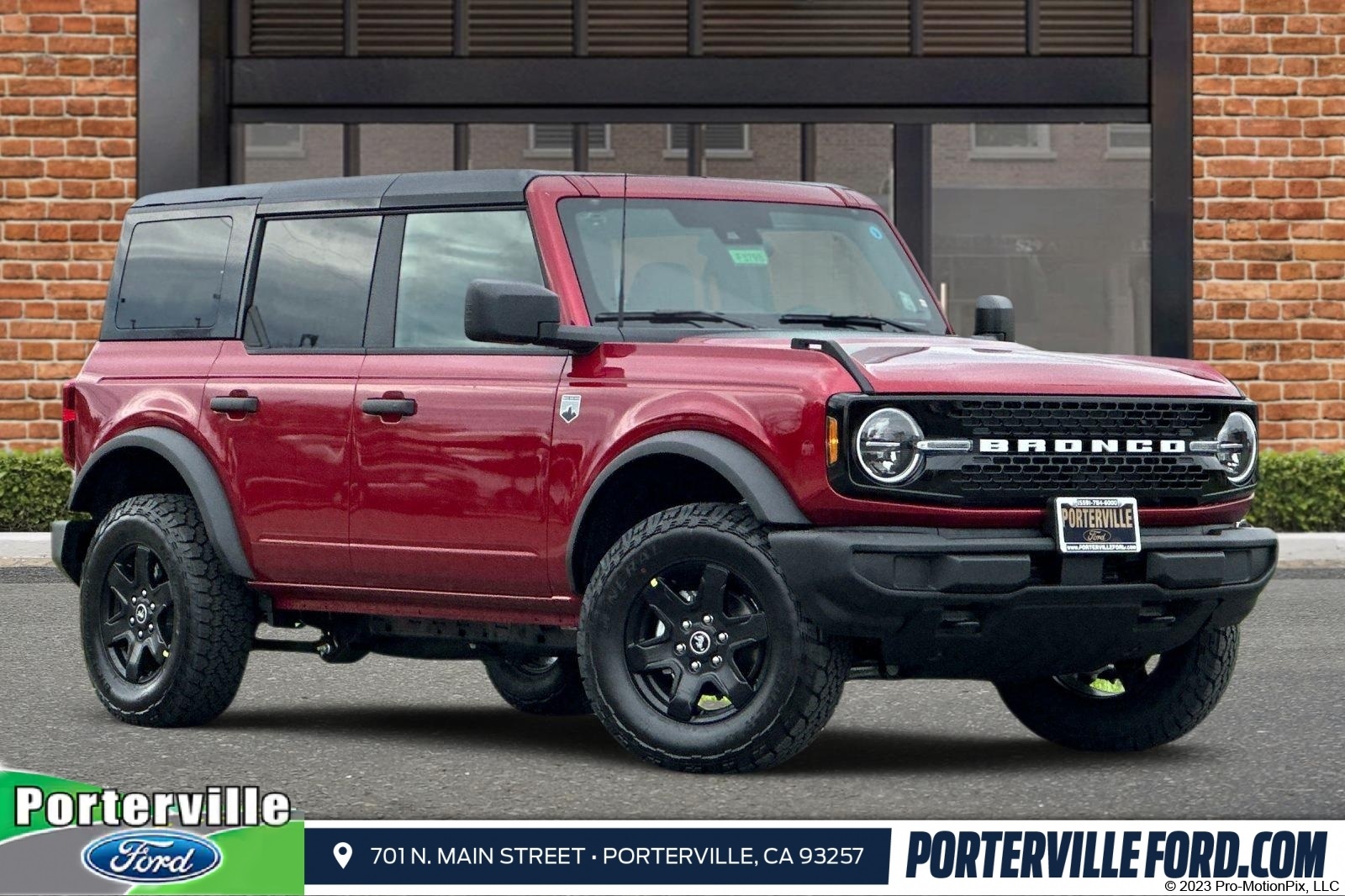 2025 Ford Bronco 4-Door Big Bend's photo