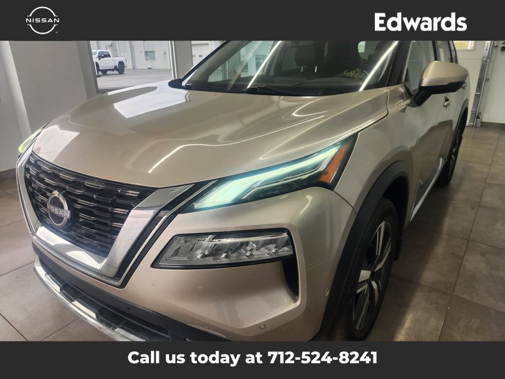 2022 Nissan Rogue Platinum photo 4