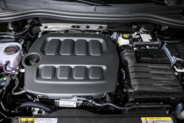 2025 Volkswagen Tiguan SE photo 34