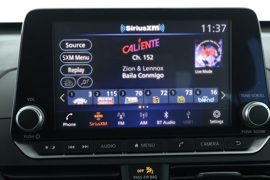 2022 Nissan Altima SV photo 16