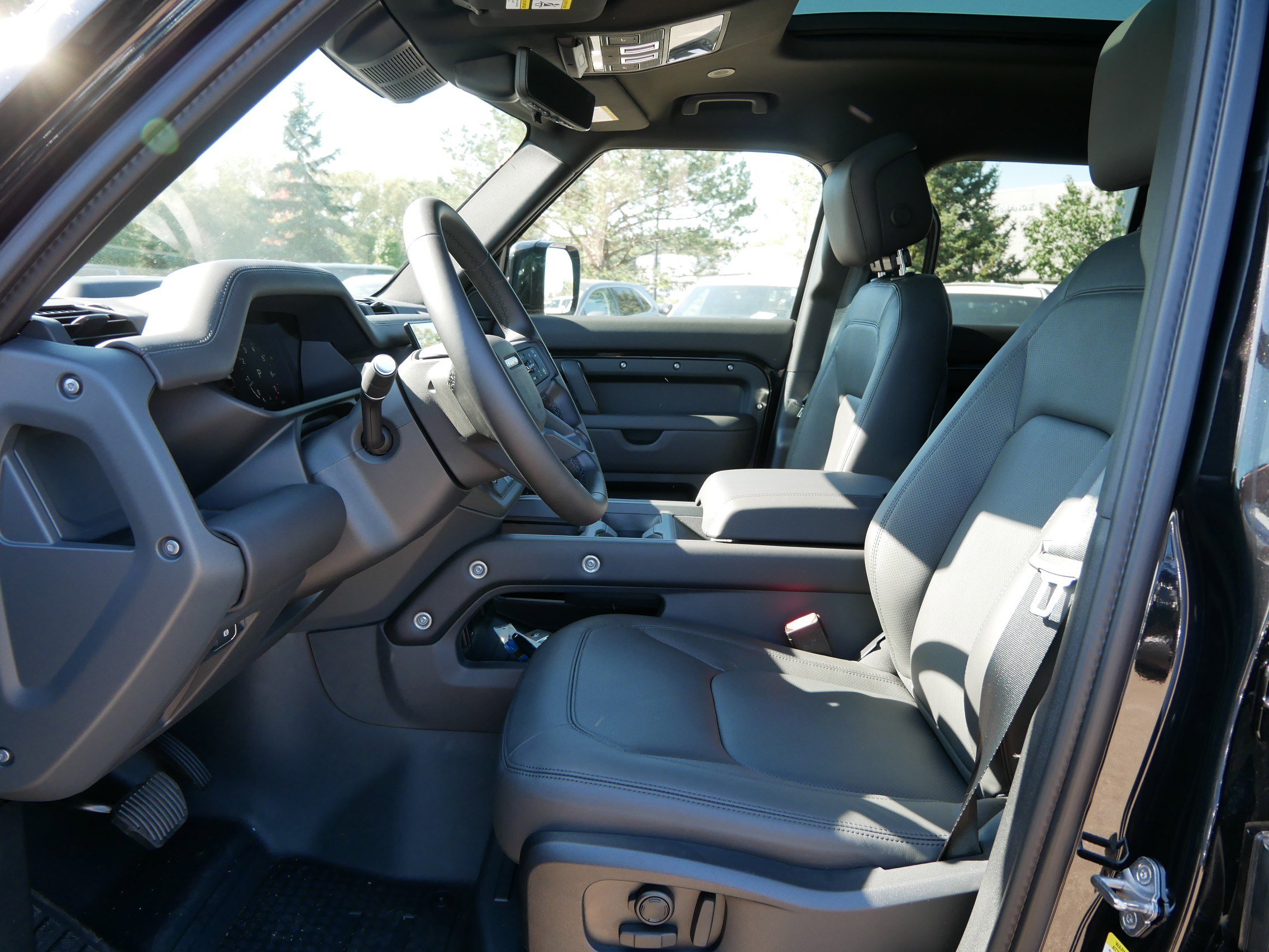 2026 Land Rover Defender 110 S photo 3