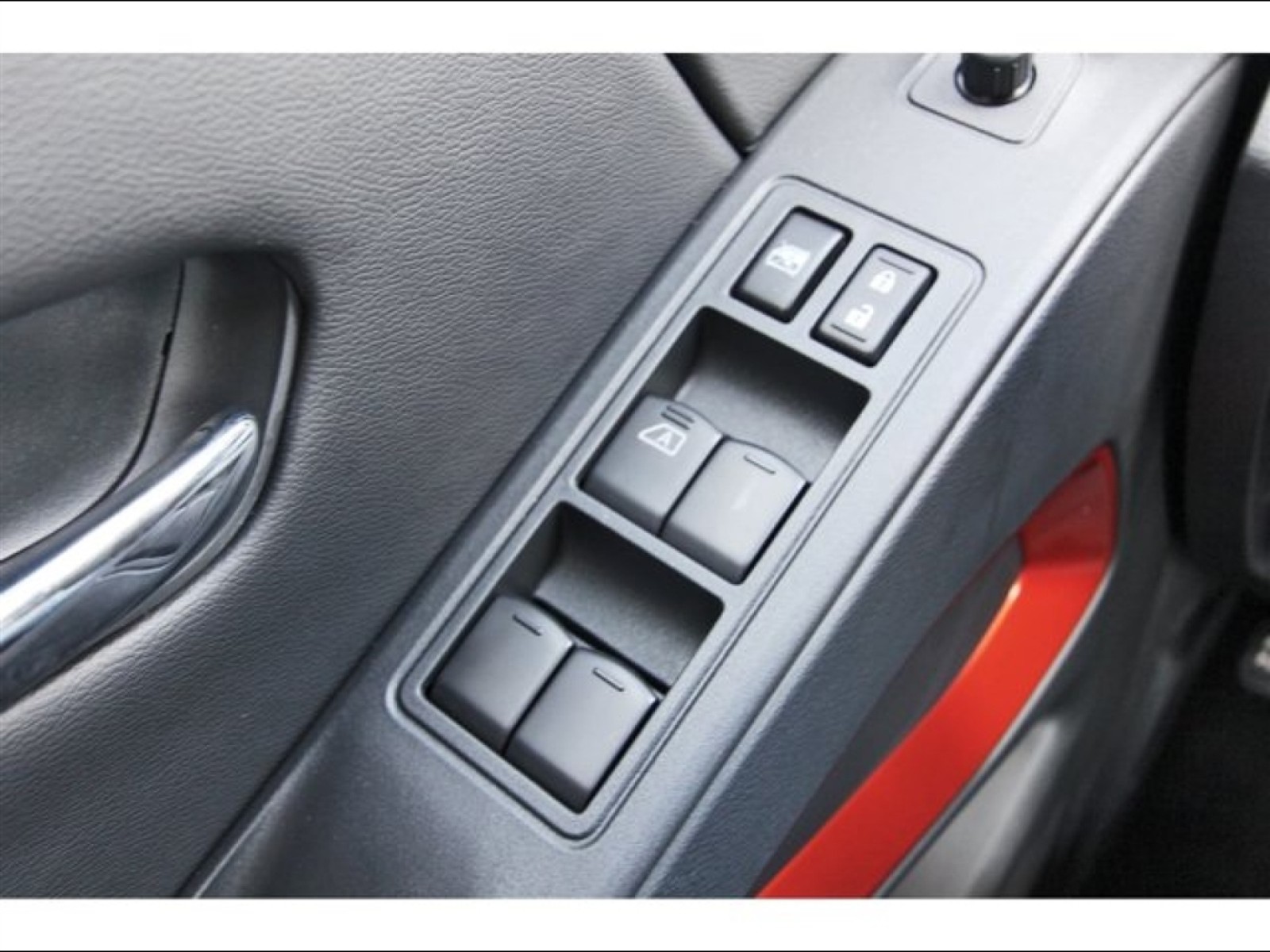 2025 Nissan Frontier Crew Cab PRO-4X® Gray at Robbins Nissan