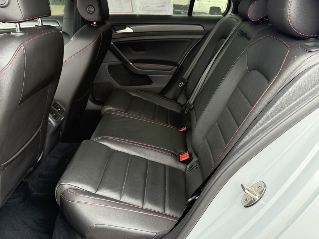 2021 Volkswagen Golf GTI SE photo 27