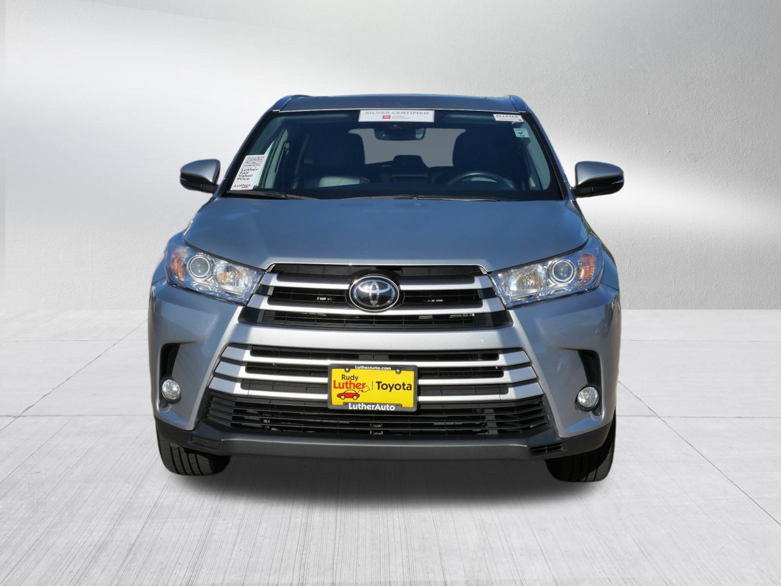 2019 Toyota Highlander SE XLE photo 2