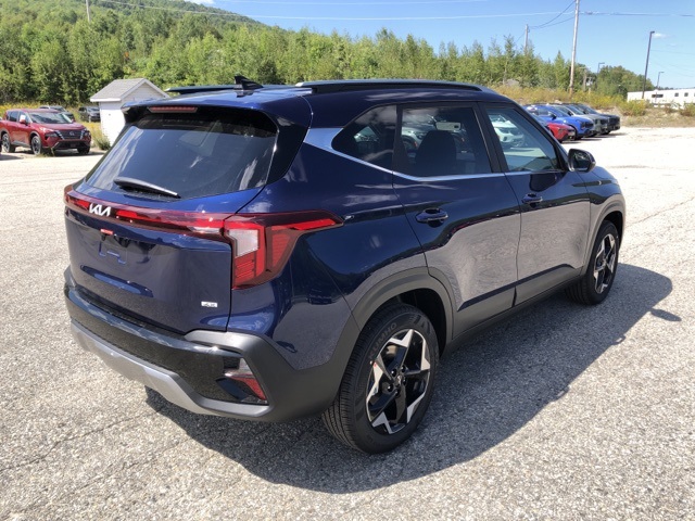 2026 Kia Seltos EX photo 2