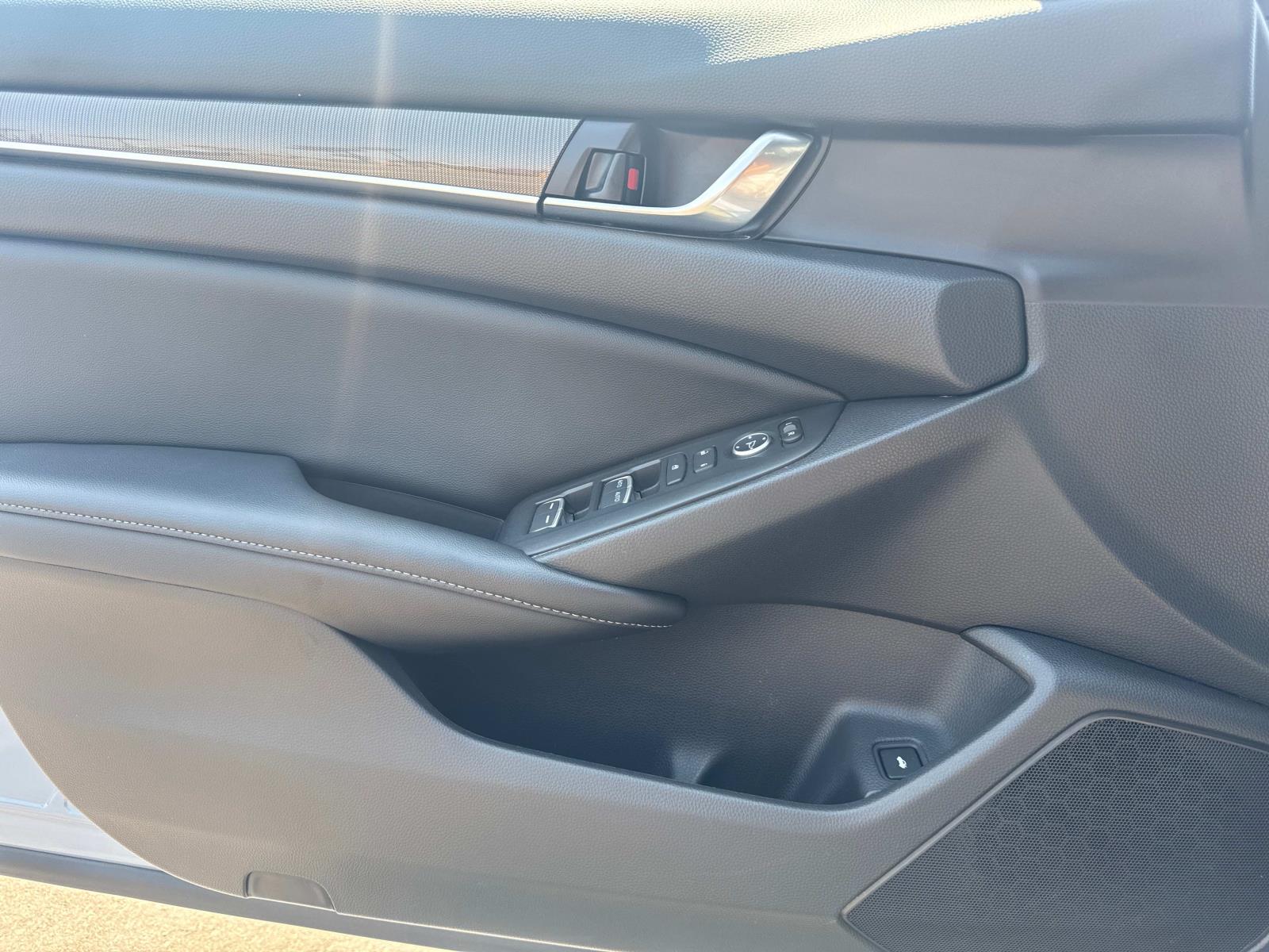 2022 Honda Accord Hybrid Sport photo 14