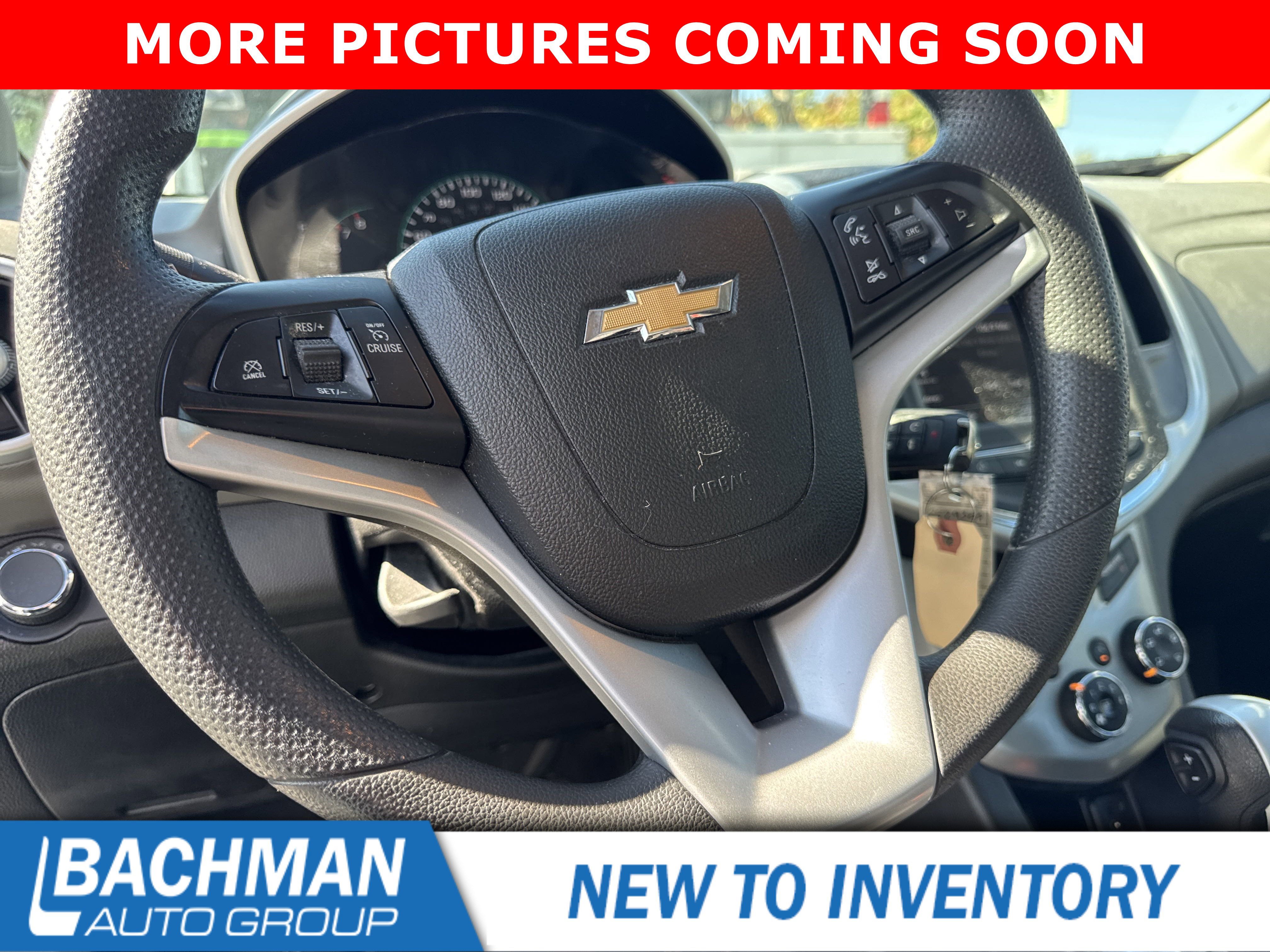 2018 Chevrolet Sonic LT photo 2