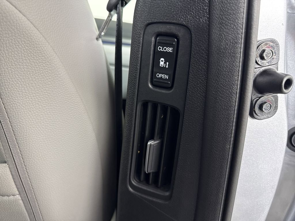 2023 Honda Odyssey Touring photo 13