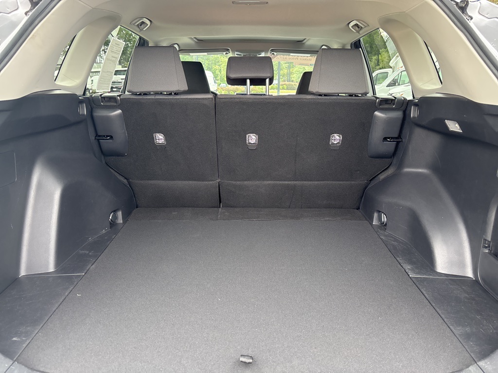 2020 Toyota RAV4 XLE photo 9