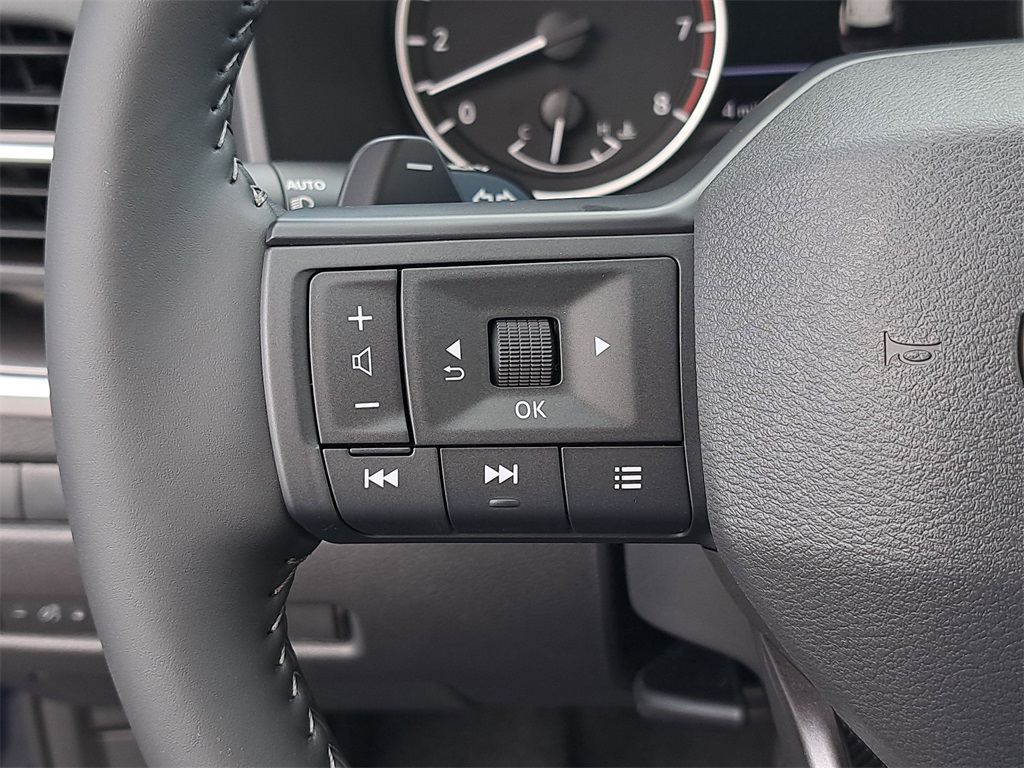 2026 Nissan Rogue SV photo 24