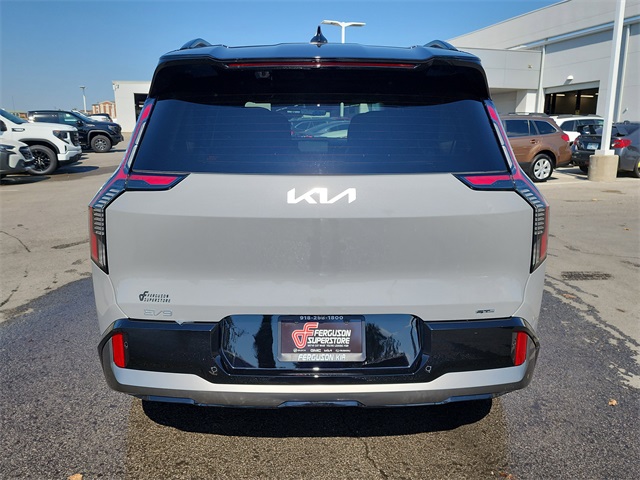 2026 Kia EV9 GT-Line photo 2