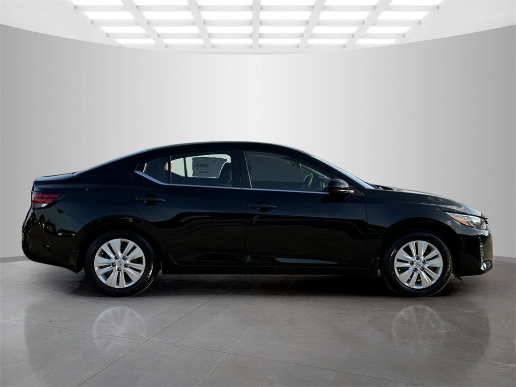 2025 Nissan Sentra S photo 4