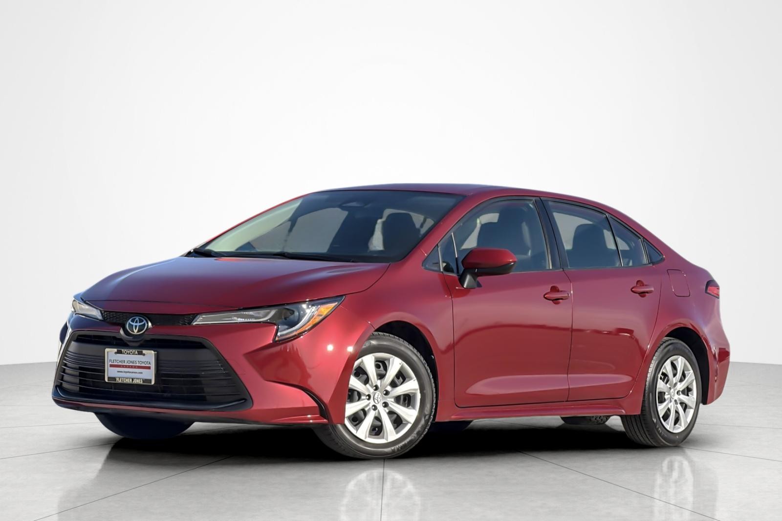 2024 Toyota Corolla LE's photo