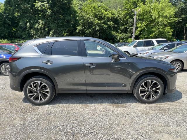 2022 Mazda CX-5 2.5 S Premium photo 3