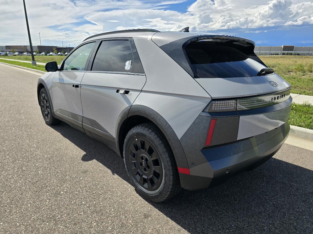 2025 Hyundai Ioniq 5 photo 3