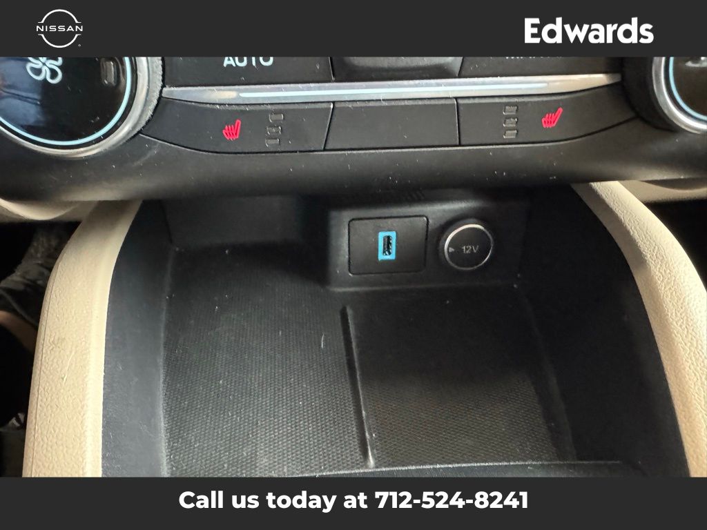 2020 Ford Escape SE photo 29