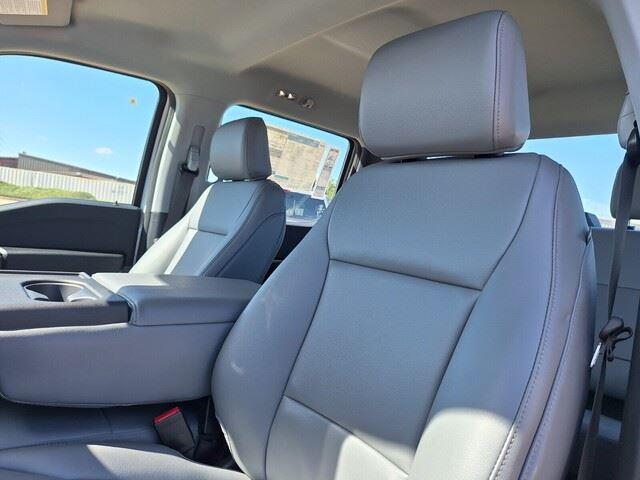 2025 Ford F-150 XL photo 11