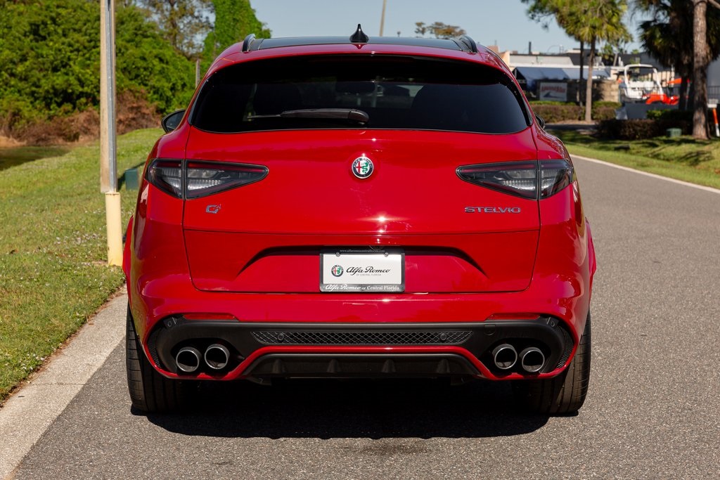 2024 Alfa Romeo Stelvio Quadrifoglio photo 4