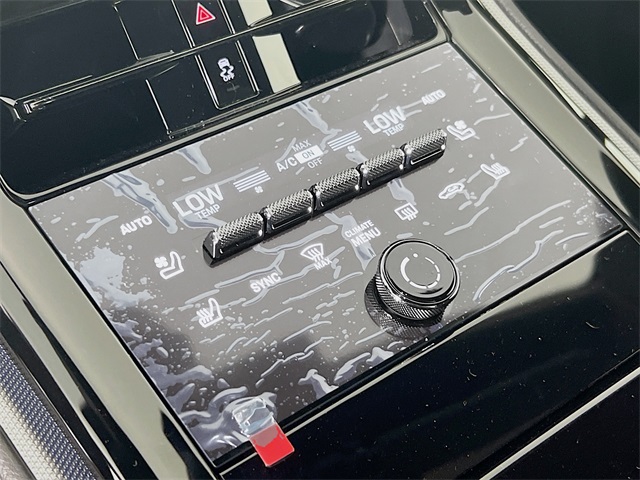 2025 Porsche Panamera E-Hybrid 4 photo 15