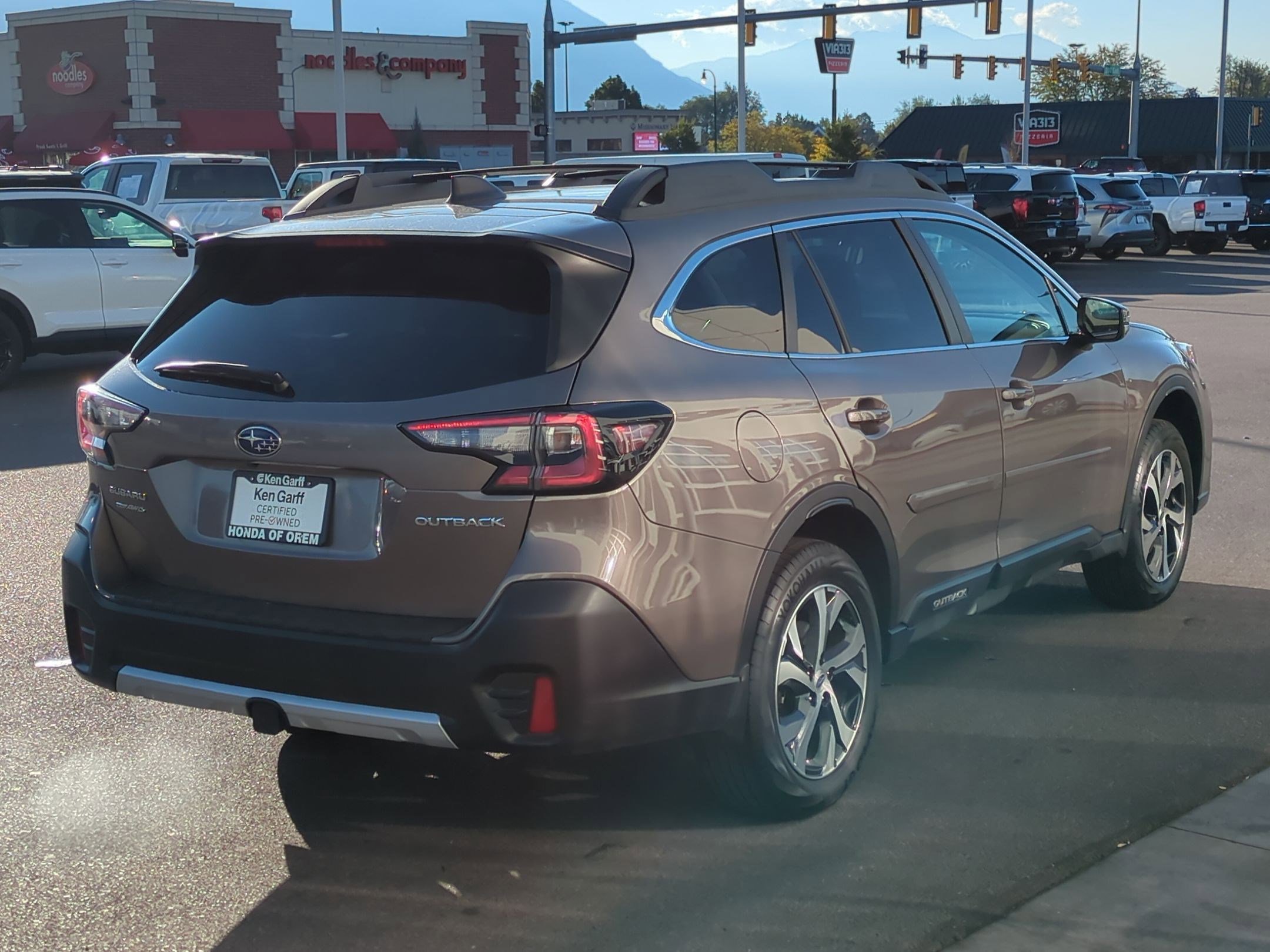 2022 Subaru Outback Limited photo 3