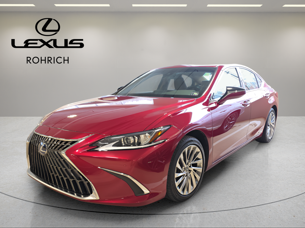 2022 Lexus ES Hybrid 300h Luxury's photo