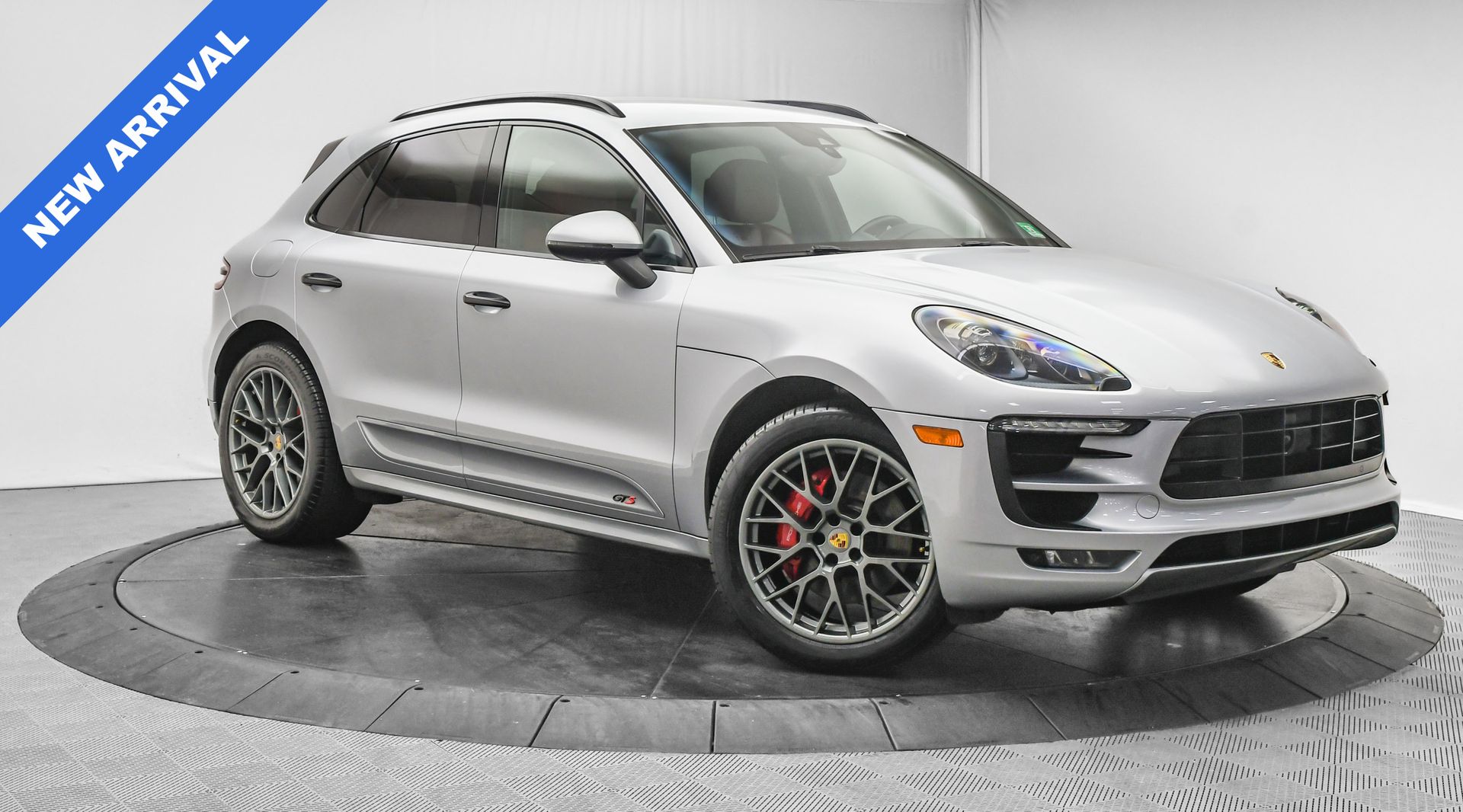 2017 Porsche Macan GTS's photo