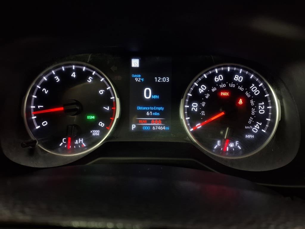 2021 Toyota RAV4 XLE photo 6