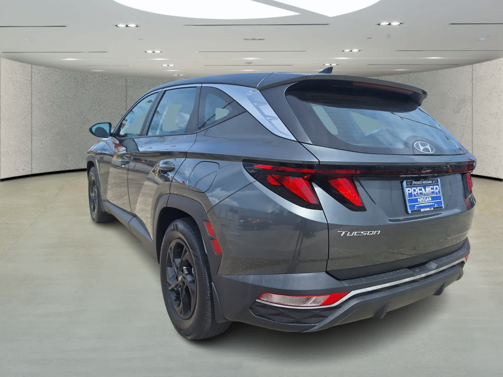2023 Hyundai Tucson SE photo 3