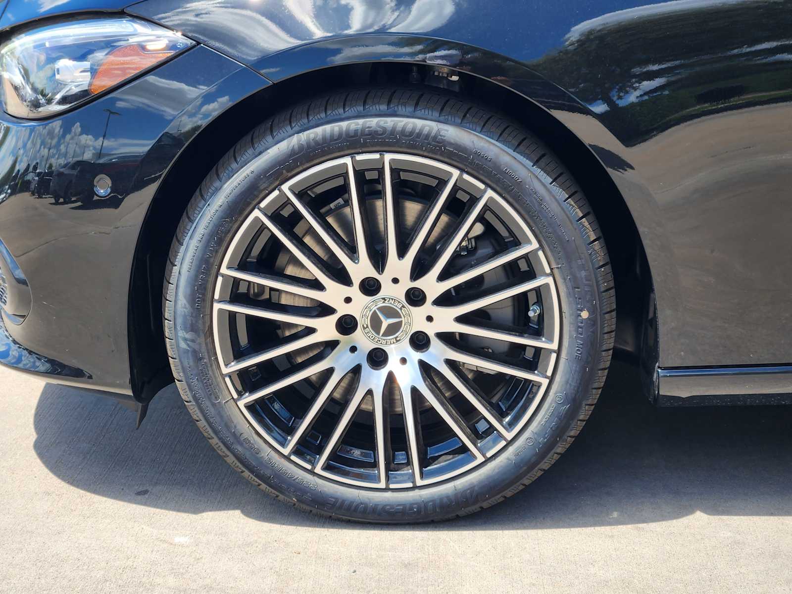 2025 Mercedes Benz C 300 photo 7