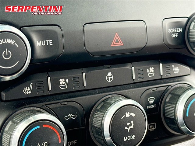2020 Ram 1500 Laramie photo 18