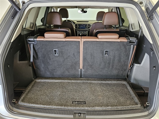 2021 Volkswagen Atlas V6 SE Technology R-Line photo 13