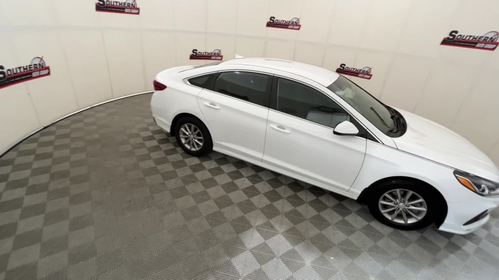 2019 Hyundai Sonata SE photo 11